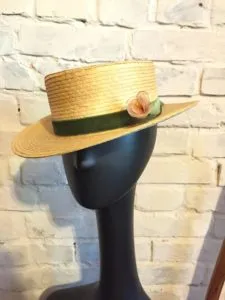 Грета Гарбо в классической шляпке слауч из фетра