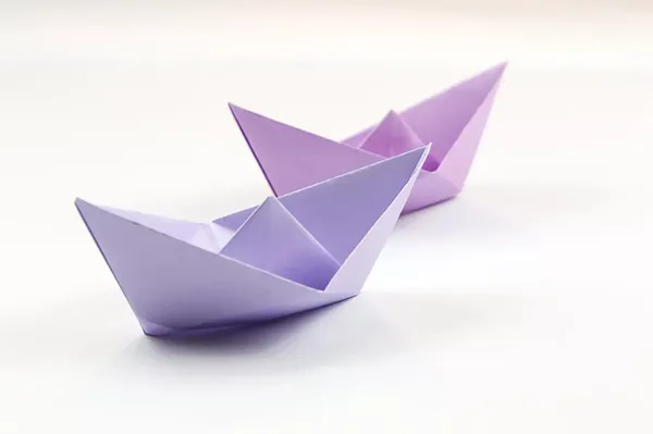 На фото изображено - Искусство оригами: фигурки из бумаги своими руками, рис. Оригами кораблик