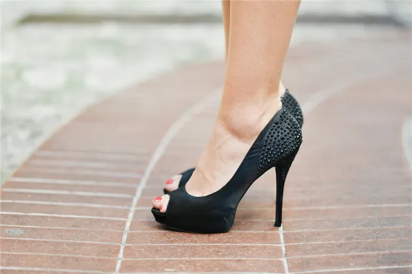 5 советов, как выбрать идеальные свадебные туфли. Туфли на свадьбу. 38