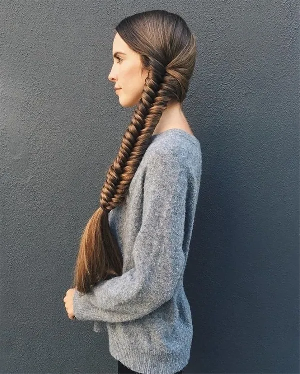 Красивые, простые и легкие прически на длинные волосы на каждый день. Очень длинные волосы. 34