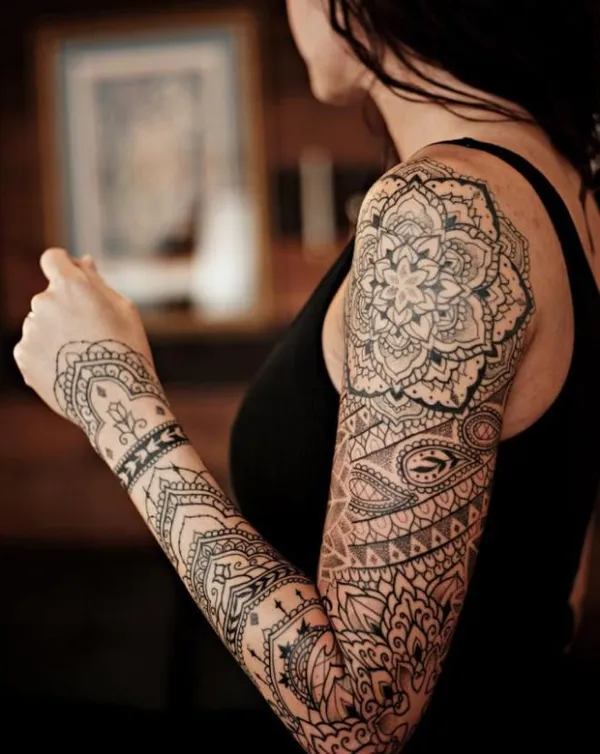 Трендовые варианты татуировок на рукаве для девушек. Тату рукав для девушек. 21