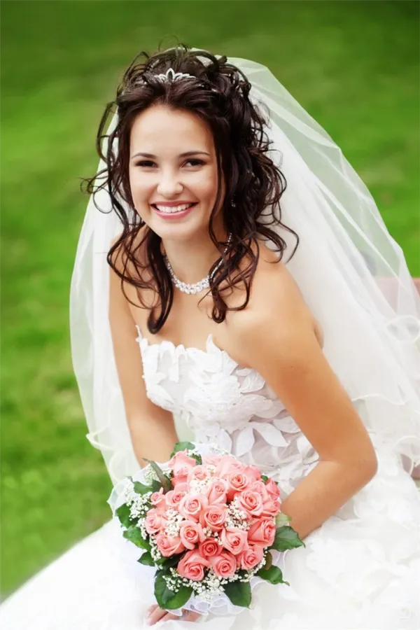 Свадебный макияж для карих глаз: особенности и правила нанесения. Свадебный макияж для невесты с карими глазами. 33