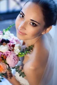 Свадебный макияж для карих глаз: особенности и правила нанесения. Свадебный макияж для невесты с карими глазами. 9