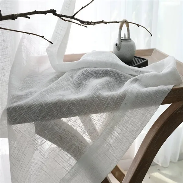 Белые шторы в спальню — 150 фото новинок и примеров дизайна, советы по сочетанию цветов и оформлению интерьера. Белые шторы в интерьере. 18
