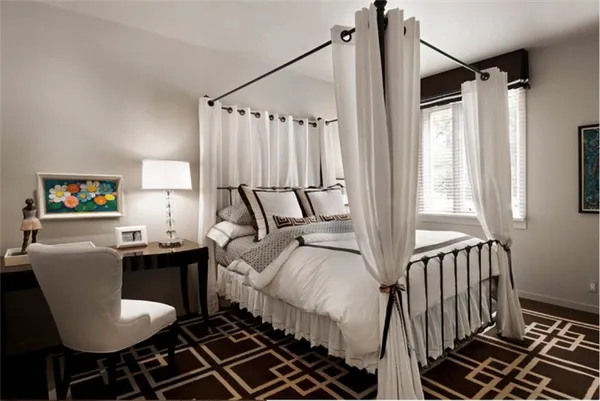 Белые шторы в спальню — 150 фото новинок и примеров дизайна, советы по сочетанию цветов и оформлению интерьера. Белые шторы в интерьере. 2