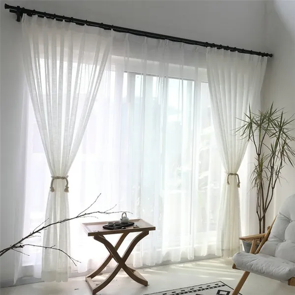 Белые шторы в спальню — 150 фото новинок и примеров дизайна, советы по сочетанию цветов и оформлению интерьера. Белые шторы в интерьере. 21