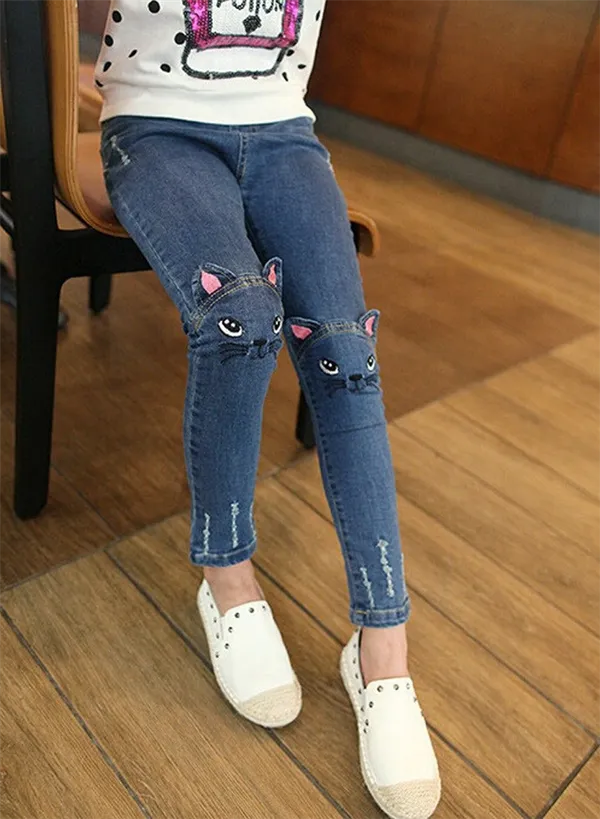 Какие джинсы для девочек в моде. Джинсы для девочек. 17