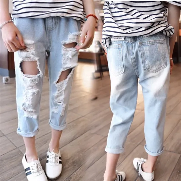 Какие джинсы для девочек в моде. Джинсы для девочек. 8