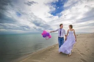 Свадебная фотосессия: лучшие места и погода для красивых фотографий. Идеи для свадебной фотосессии. 33