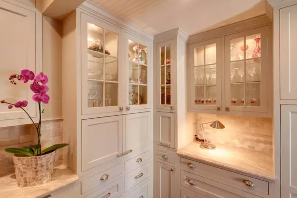 Обзор кухонных шкафов: 100 фото примеров. Кухонный шкаф напольный. 7