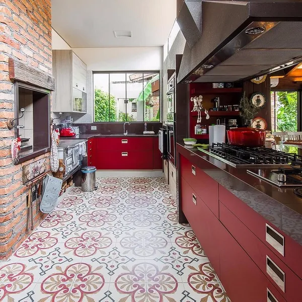 Дизайн красной кухни: 73 примера и советы по оформлению интерьера. Красный свет на кухне. 3