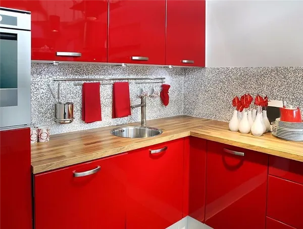 Дизайн красной кухни: 73 примера и советы по оформлению интерьера. Красный свет на кухне. 9