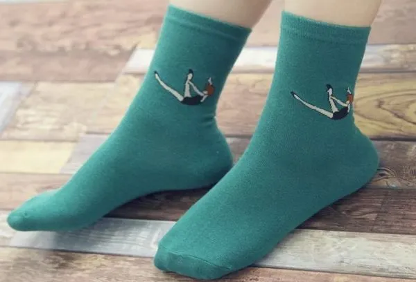 Лайфхаки: как подвернуть носки красиво, чтобы получить следки или укороченные соксы. Как из носка сделать следок. 31