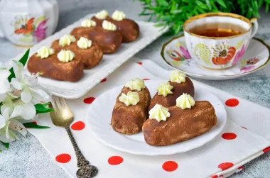 Домашнее пирожное Картошка из сухарей со сгущенкой