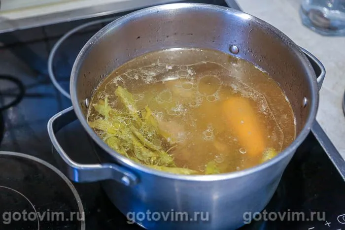 Приготовление супа из говядины с клецками и овощами (без обжарки)