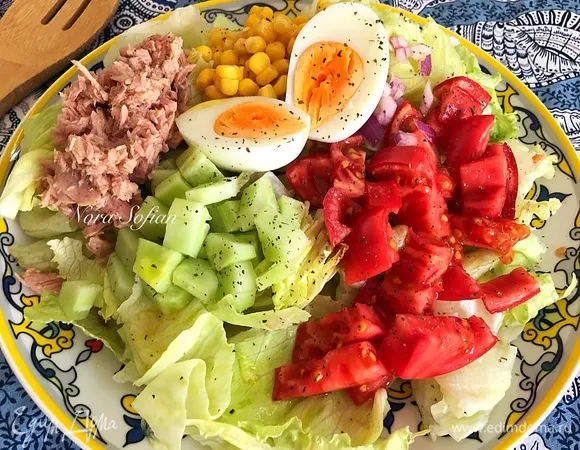 Испанский салат (Ensalada mixta)