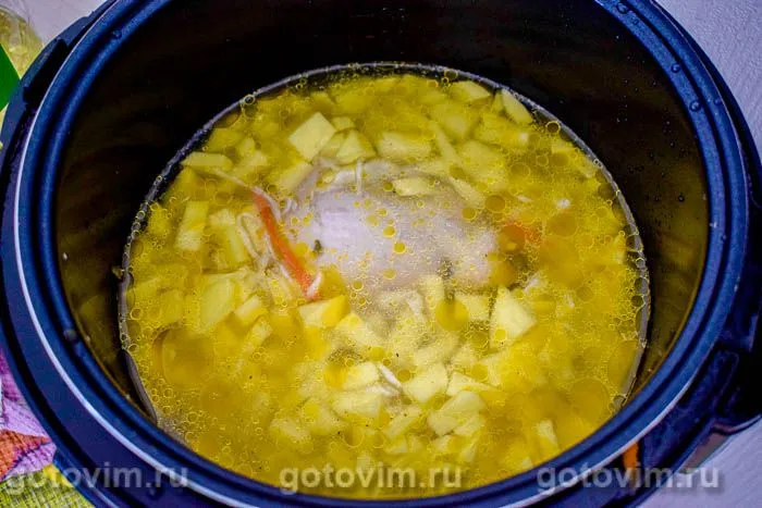 Щи из кислой капусты с курицей в мультиварке, Шаг 07