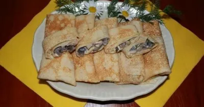 Блины с грибами и сыром